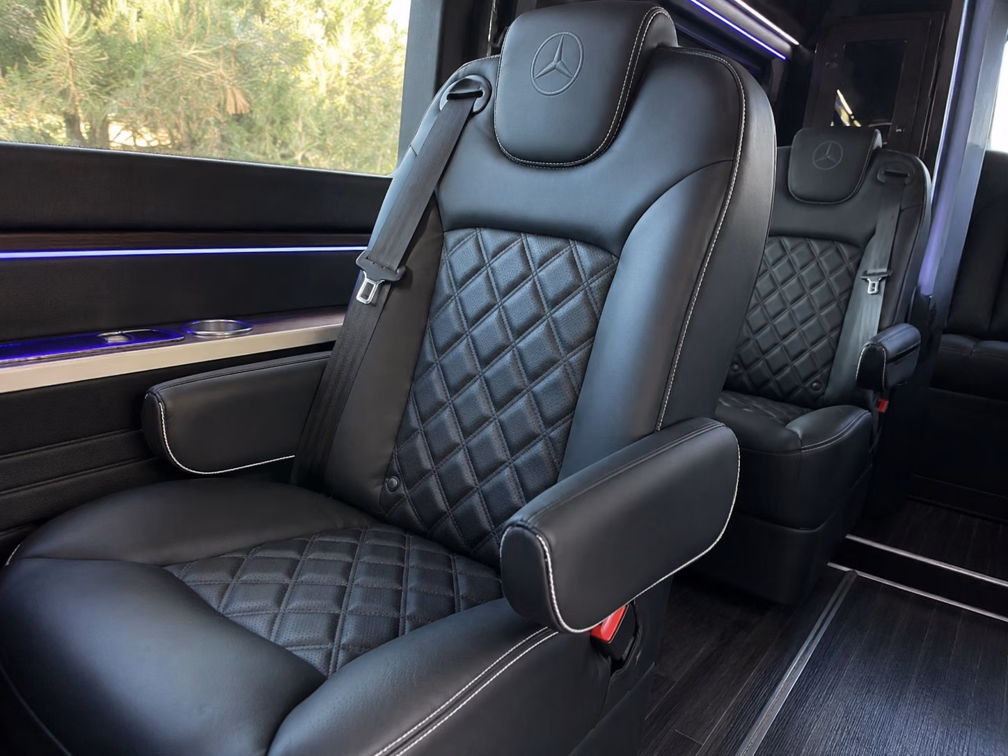 15 passenger sprinter van interior