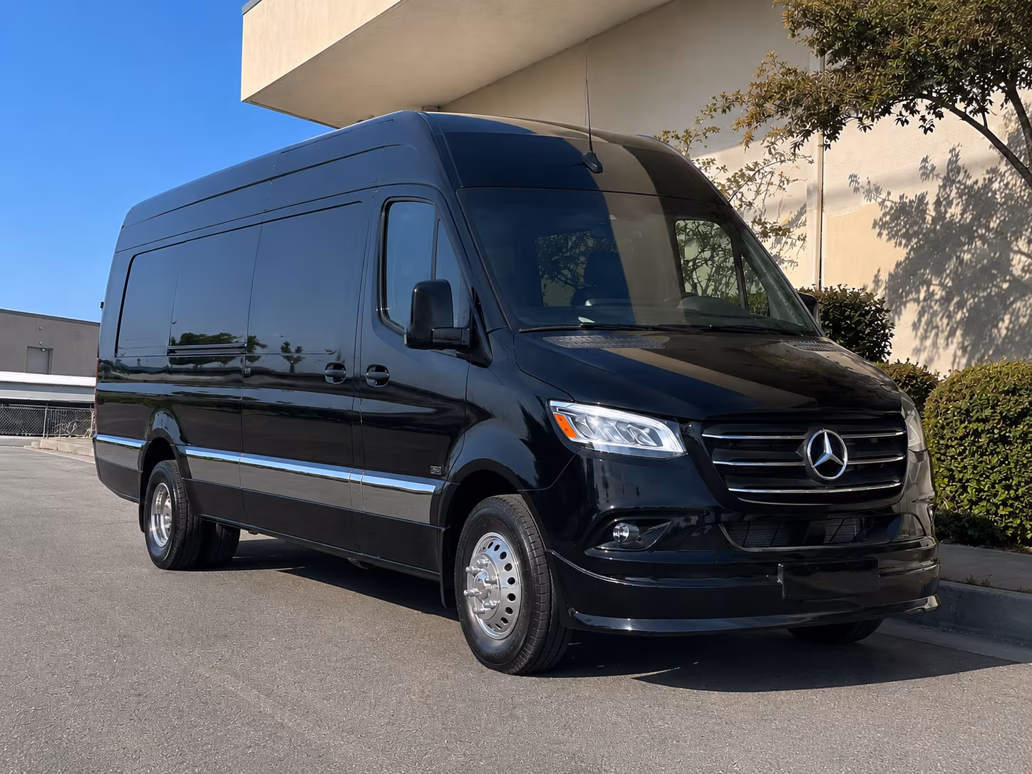 find the perfect transportation for your next wedding 3